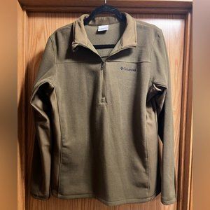 Columbia pullover fleece with 1/4 zipper men size M NWOT